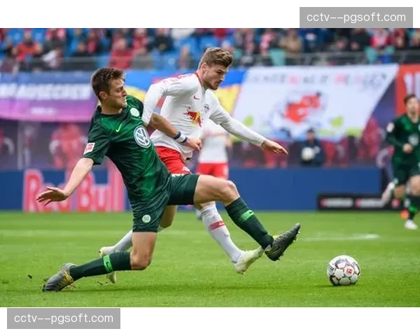 莱比锡2-2战平沃尔夫斯堡,21岁新星格鲁达再度救主 莱比锡2-2战平沃尔夫斯堡,21岁新星格鲁达再度救主