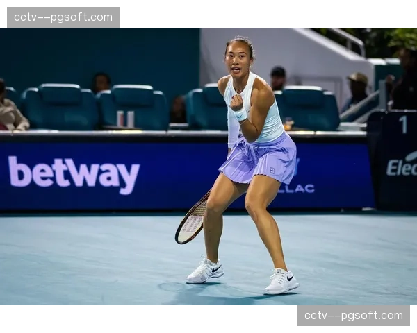 郑钦文因腹部不适退赛迈阿密站次轮,具体伤情有待评估 郑钦文因腹部不适退赛迈阿密站次轮,具体伤情有待评估