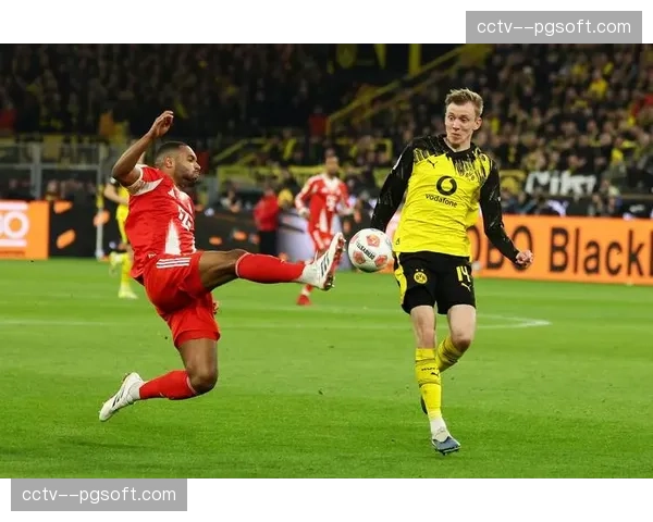 拜仁慕尼黑主场迎战多特蒙德,国家德比将直接影响争冠格局 拜仁慕尼黑主场迎战多特蒙德,国家德比将直接影响争冠格局