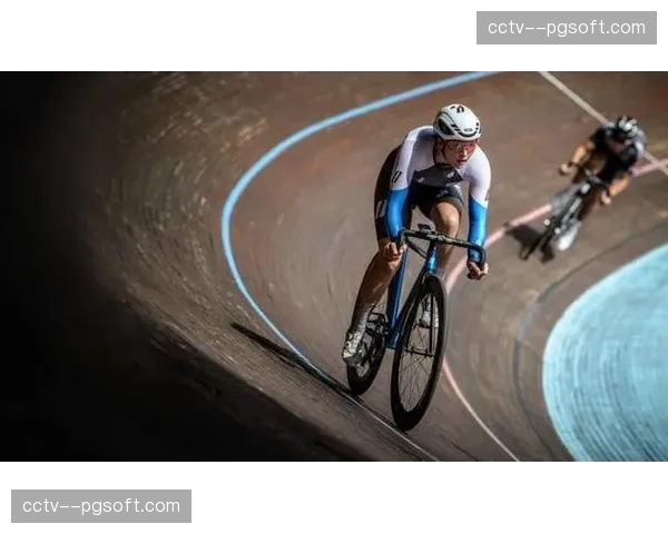 机械故障频发：湿滑赛道对自行车传动与刹车系统提出严峻考验
